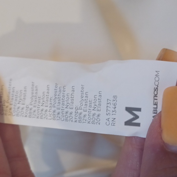 Fabletics Power Hold Beautiful Creamy White Limited Edition Set - Picture 6 of 16